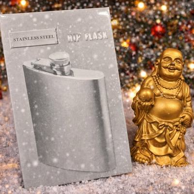 Adventkalender-Gewinnspiel mit Hundepaket und Flachmann