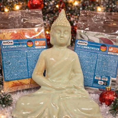 Adventkalender-Gewinnspiel mit Katzenminzekissen und Laterne