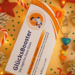 Adventkalender-Gewinnspiel mit Schlüsselanhänger und Medikament