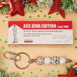 Adventkalender-Gewinnspiel mit Schlüsselanhänger und Medikament