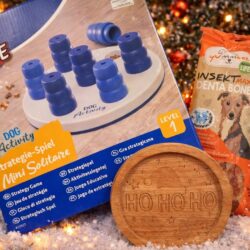 Adventkalender-Gewinnspiel mit Hundepaket und Holzroller